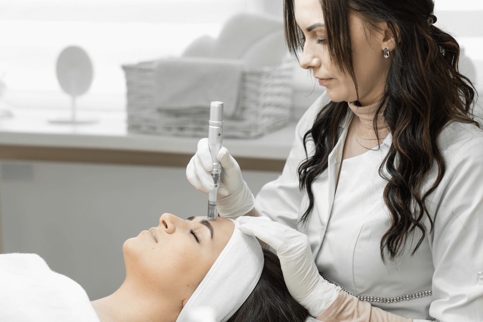 Opleiding-Microneedling-HebeaProfessional-Praktijk